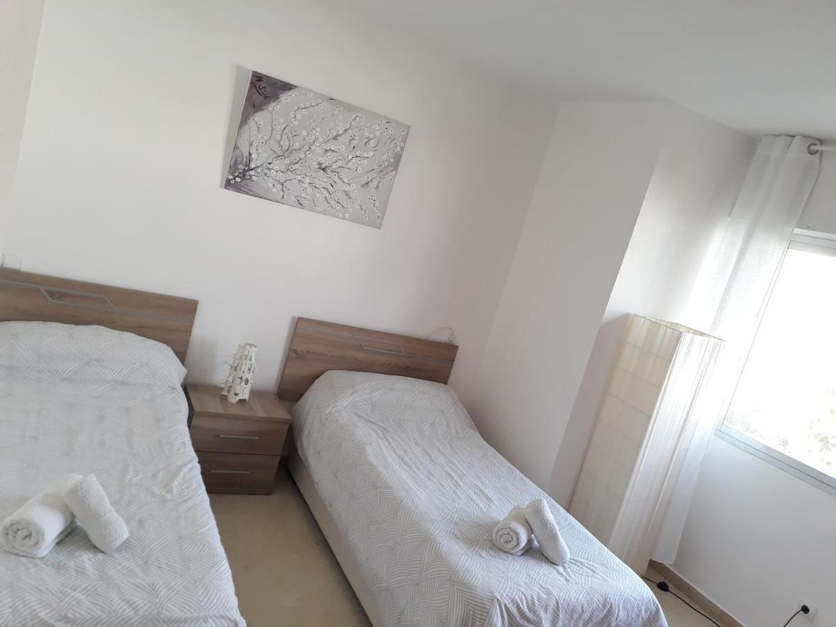 Urbanizacion Puerto Paraiso Estepona Dış mekan fotoğraf