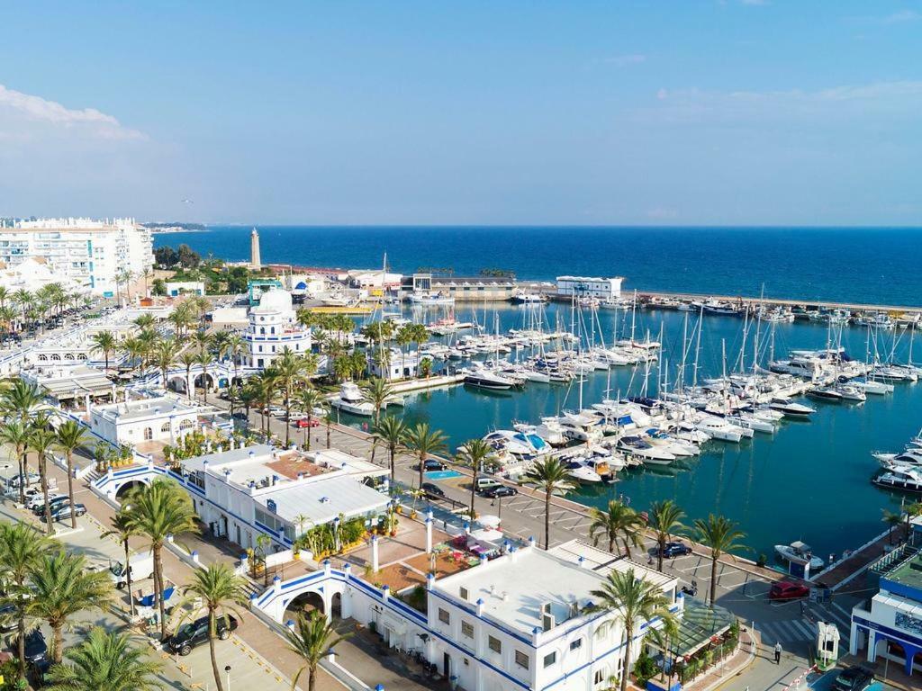 Urbanizacion Puerto Paraiso Estepona Dış mekan fotoğraf